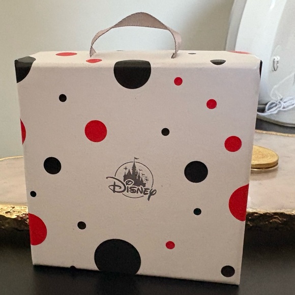 Disney Gold “Minnie Icon” Pendant Necklace - Picture 2 of 2